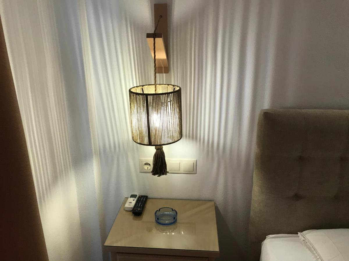 Vassiliki Rooms Páros Buitenkant foto
