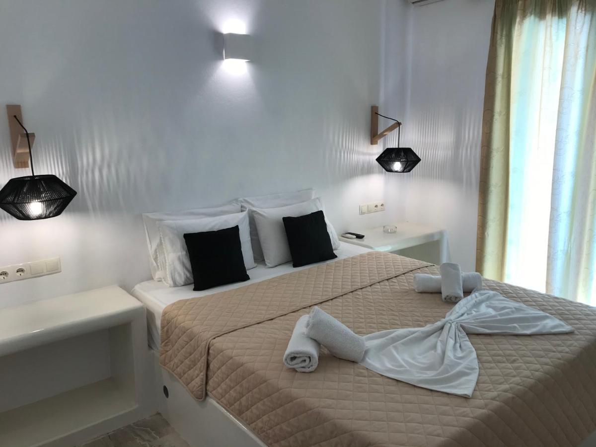 Vassiliki Rooms Páros Buitenkant foto