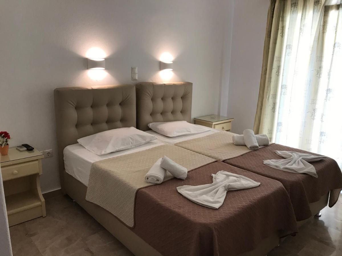 Vassiliki Rooms Páros Buitenkant foto