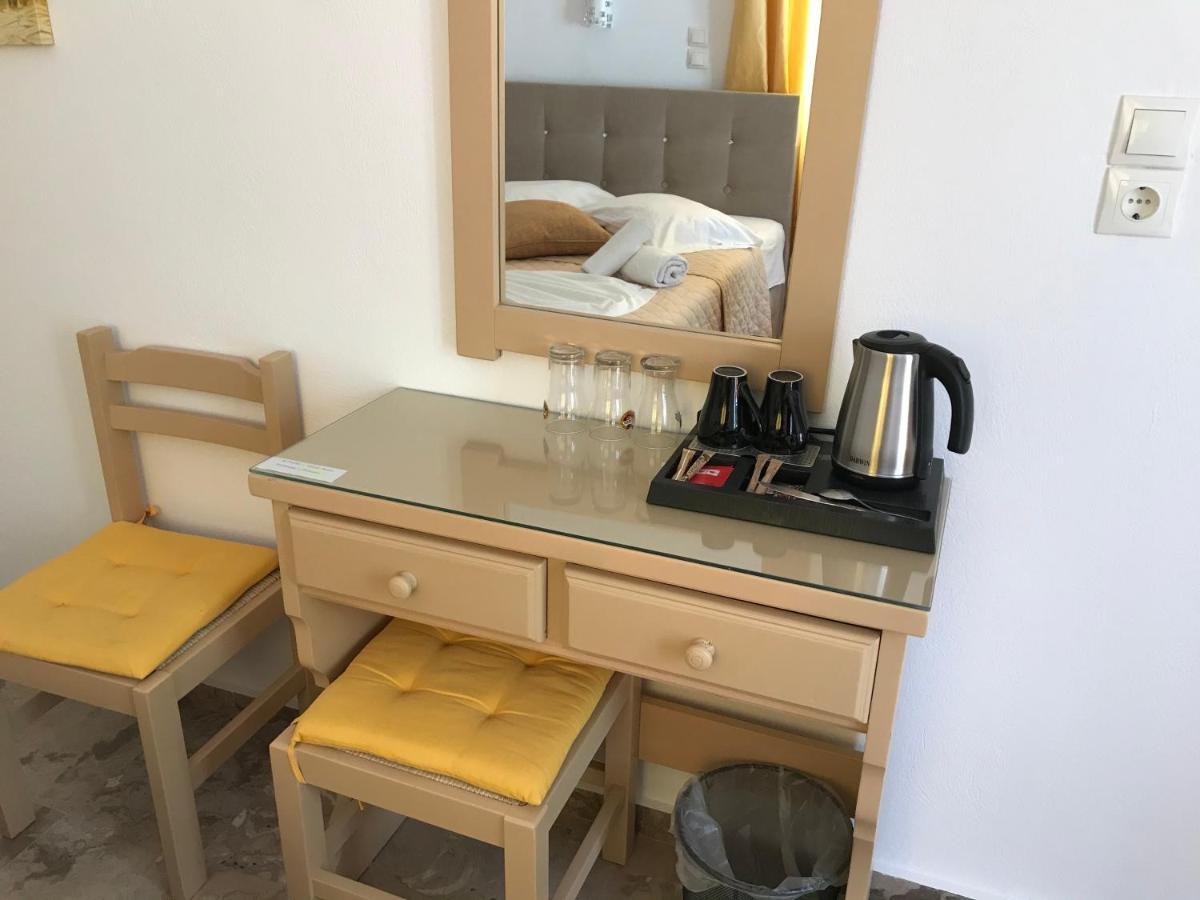 Vassiliki Rooms Páros Buitenkant foto