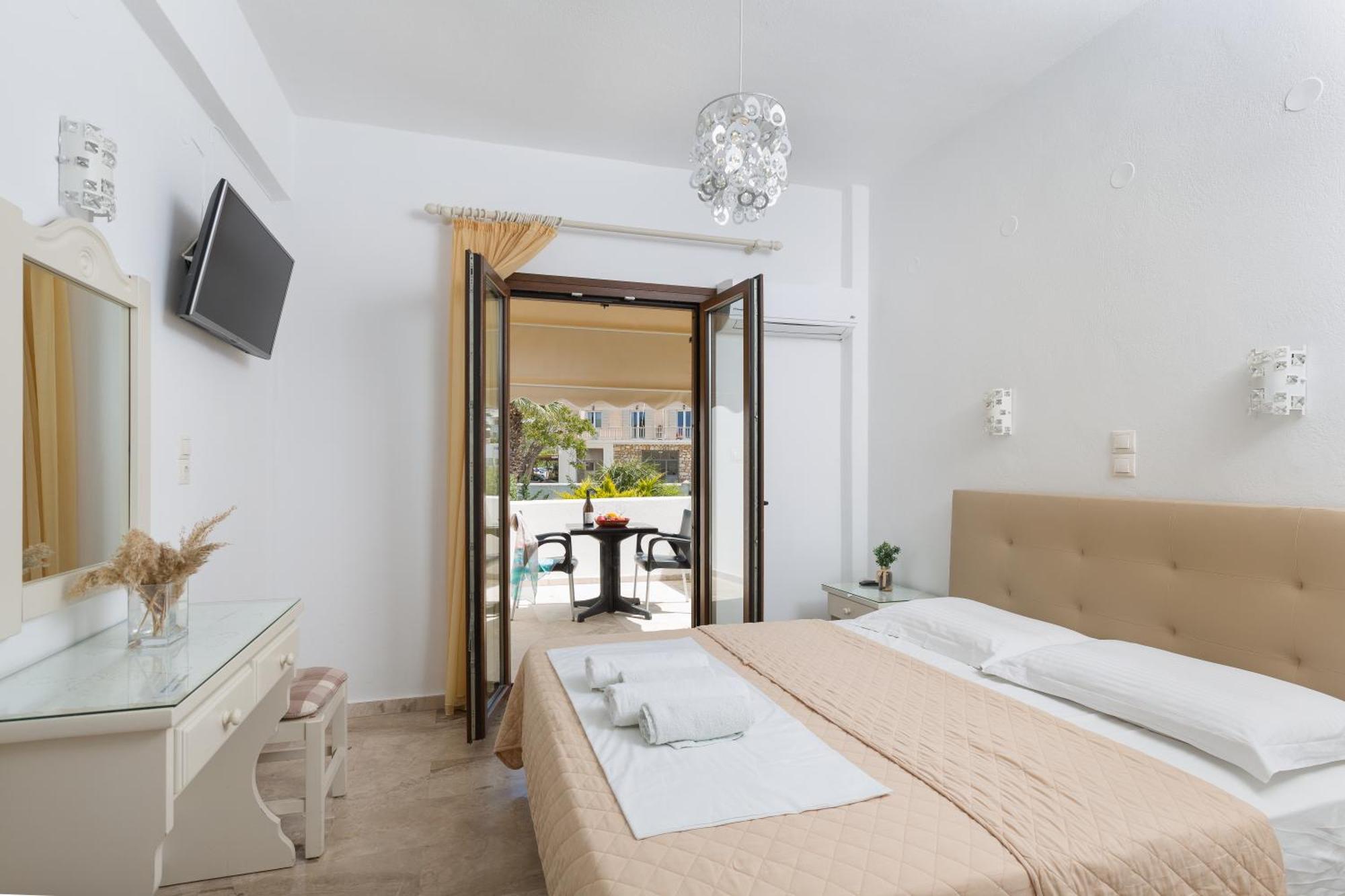 Vassiliki Rooms Páros Buitenkant foto