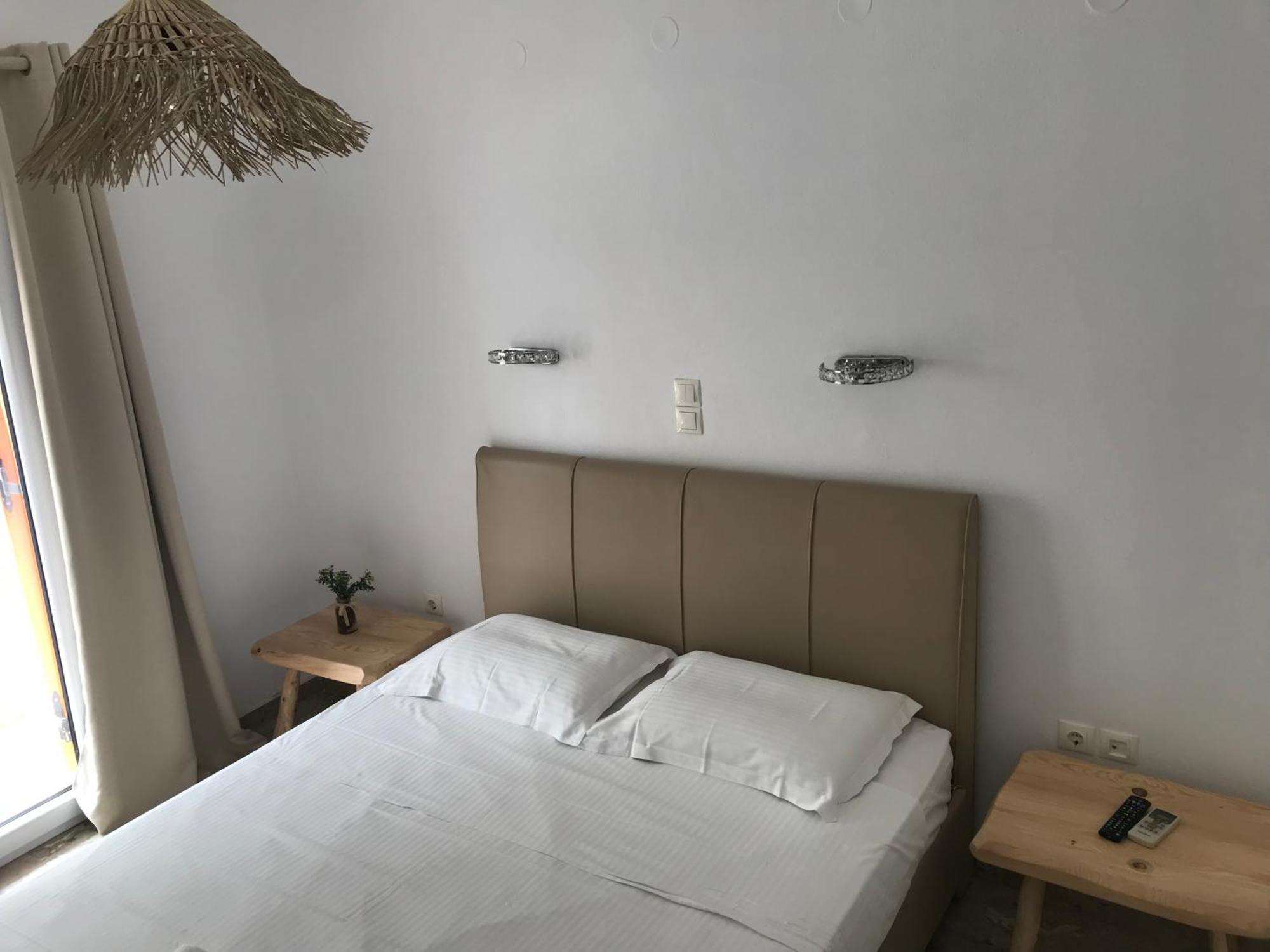 Vassiliki Rooms Páros Buitenkant foto